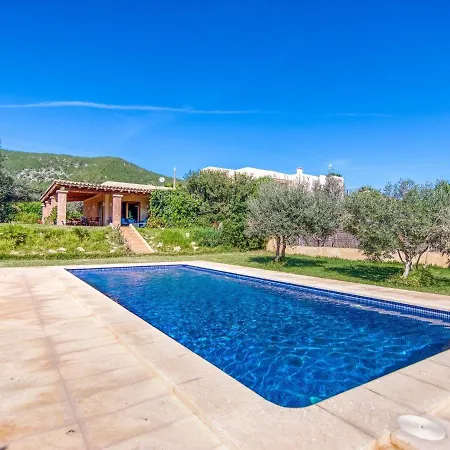 Serene In Ibiza With Private Swimming Pool Будинок відпочинку