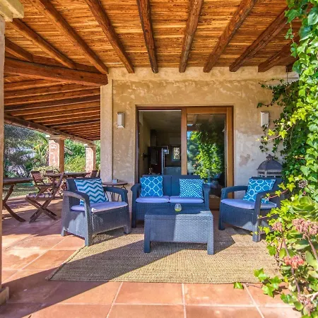 Будинок відпочинку Serene In Ibiza With Private Swimming Pool Санта-Еулалія-дель-Ріо